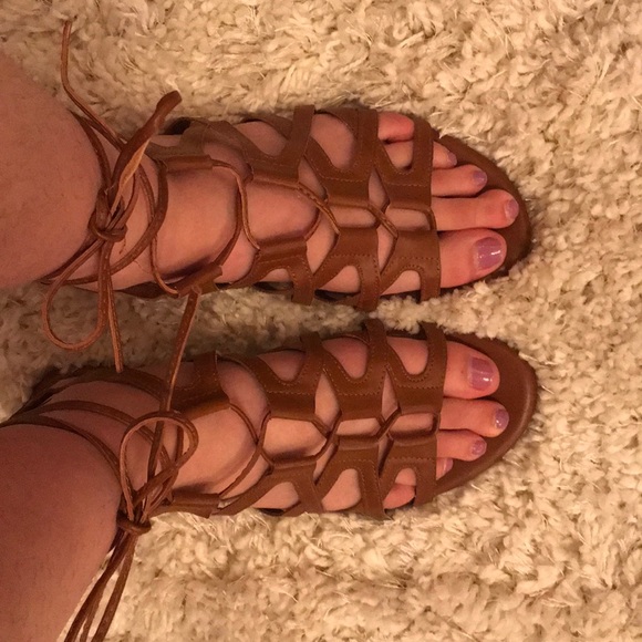 Steve Madden Gladiator Flats - Picture 2 of 3